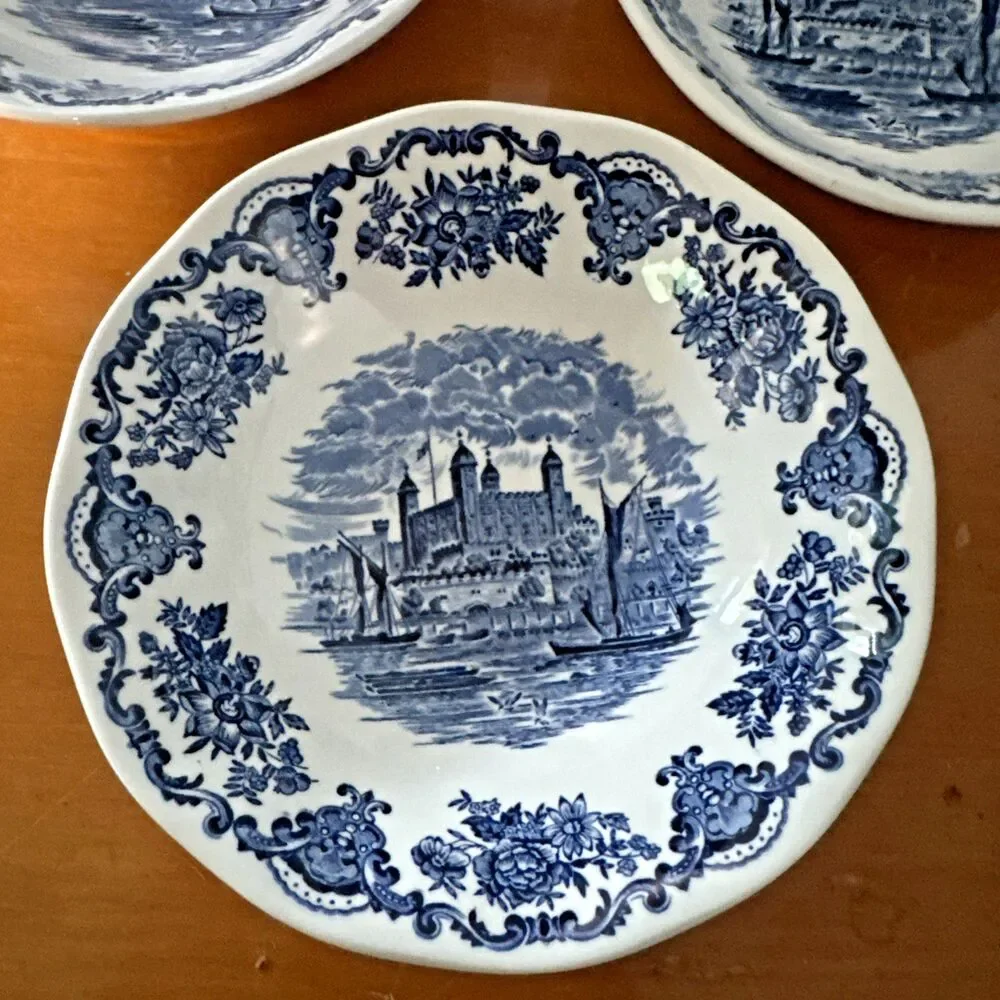 4 VTG WEDGEWOOD Royal Homes Of Britain Blue White Cereal Coupe Bowls  6 3/8”